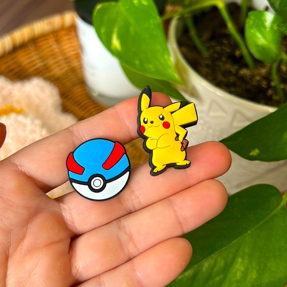 Pokémon Pikachu Crocs Jibitz - Picture 1 of 2